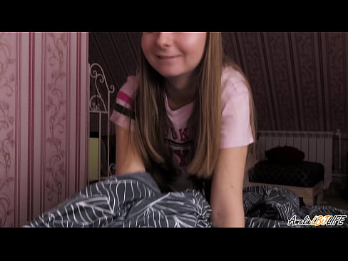 ❤️ Blondie tana tsotsar BFF's dinta sosai kuma ta sami Cum A Bakinta ☑ Batsa ❤